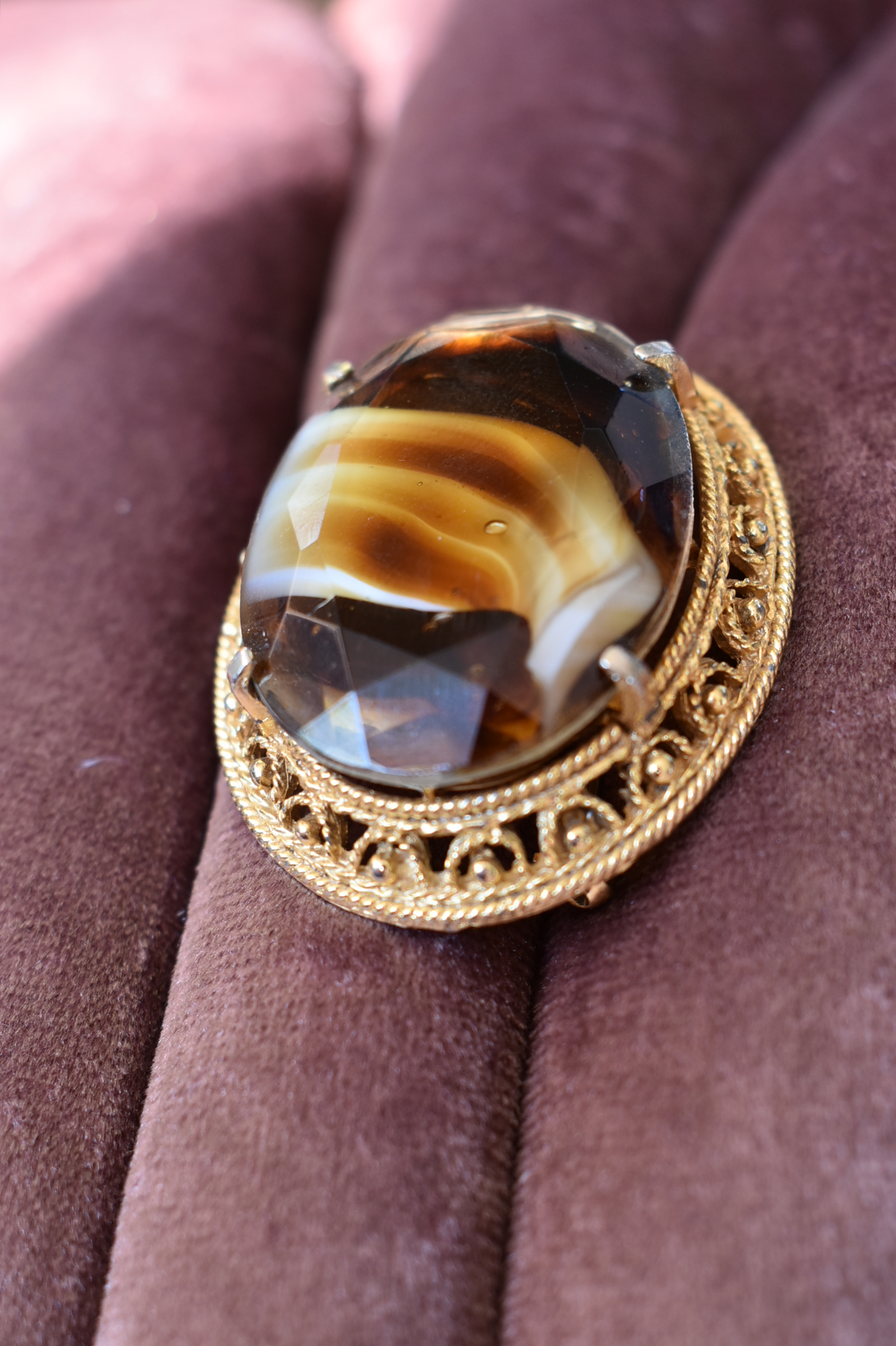 Vintage broche