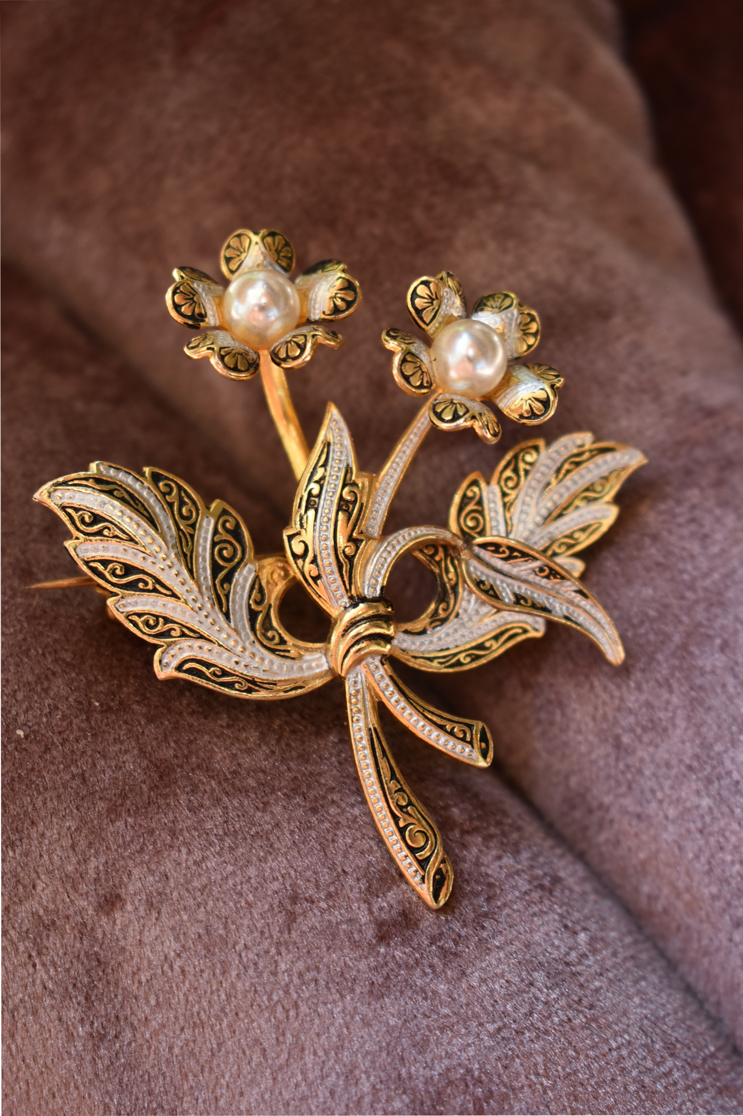 Vintage broche