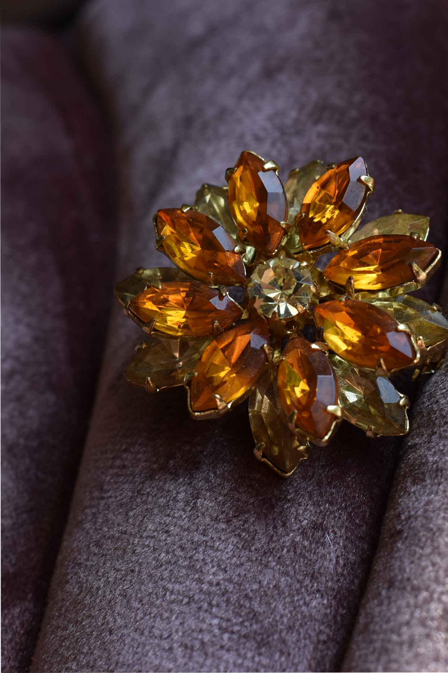 Vintage broche