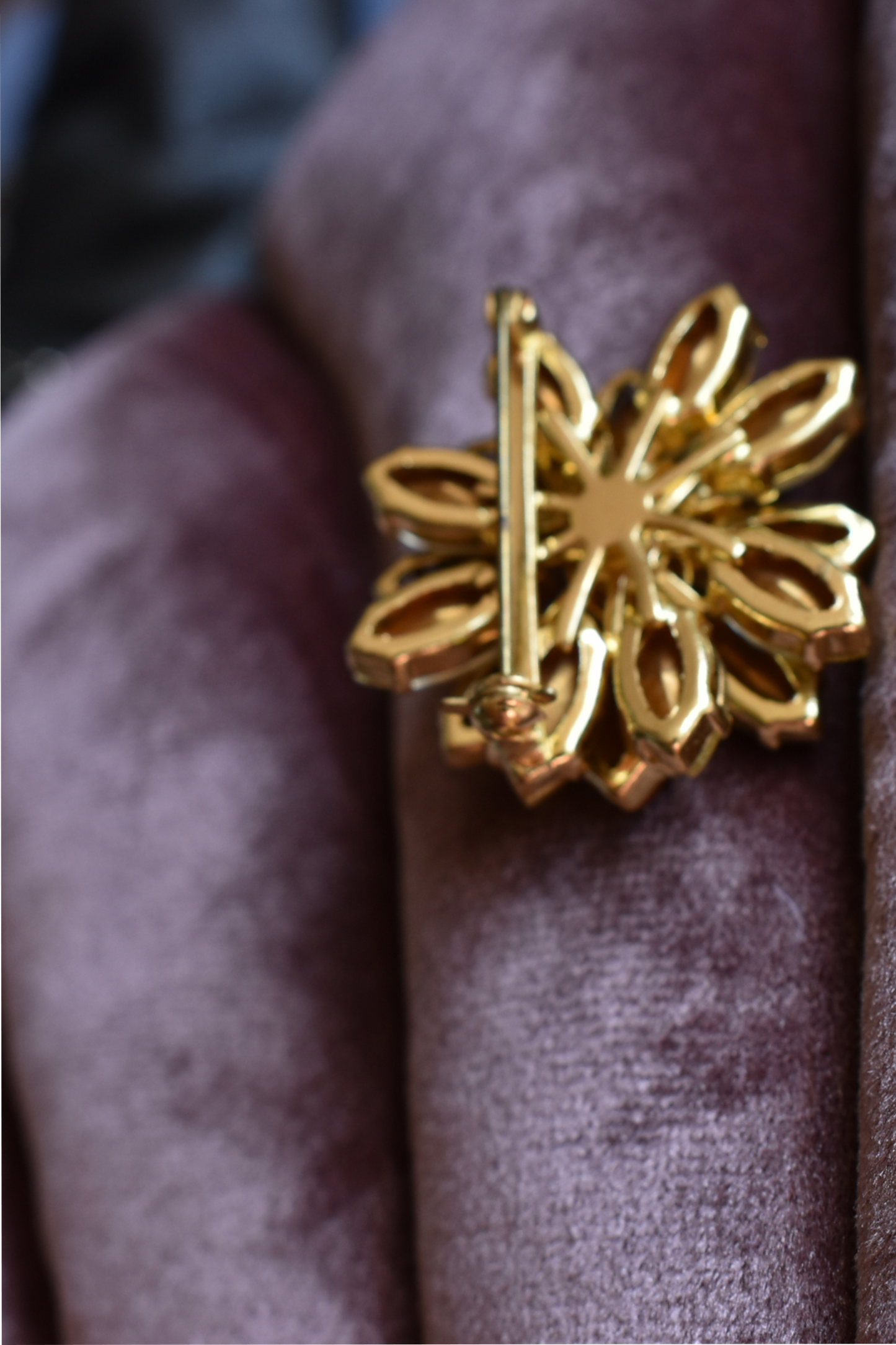 Vintage broche