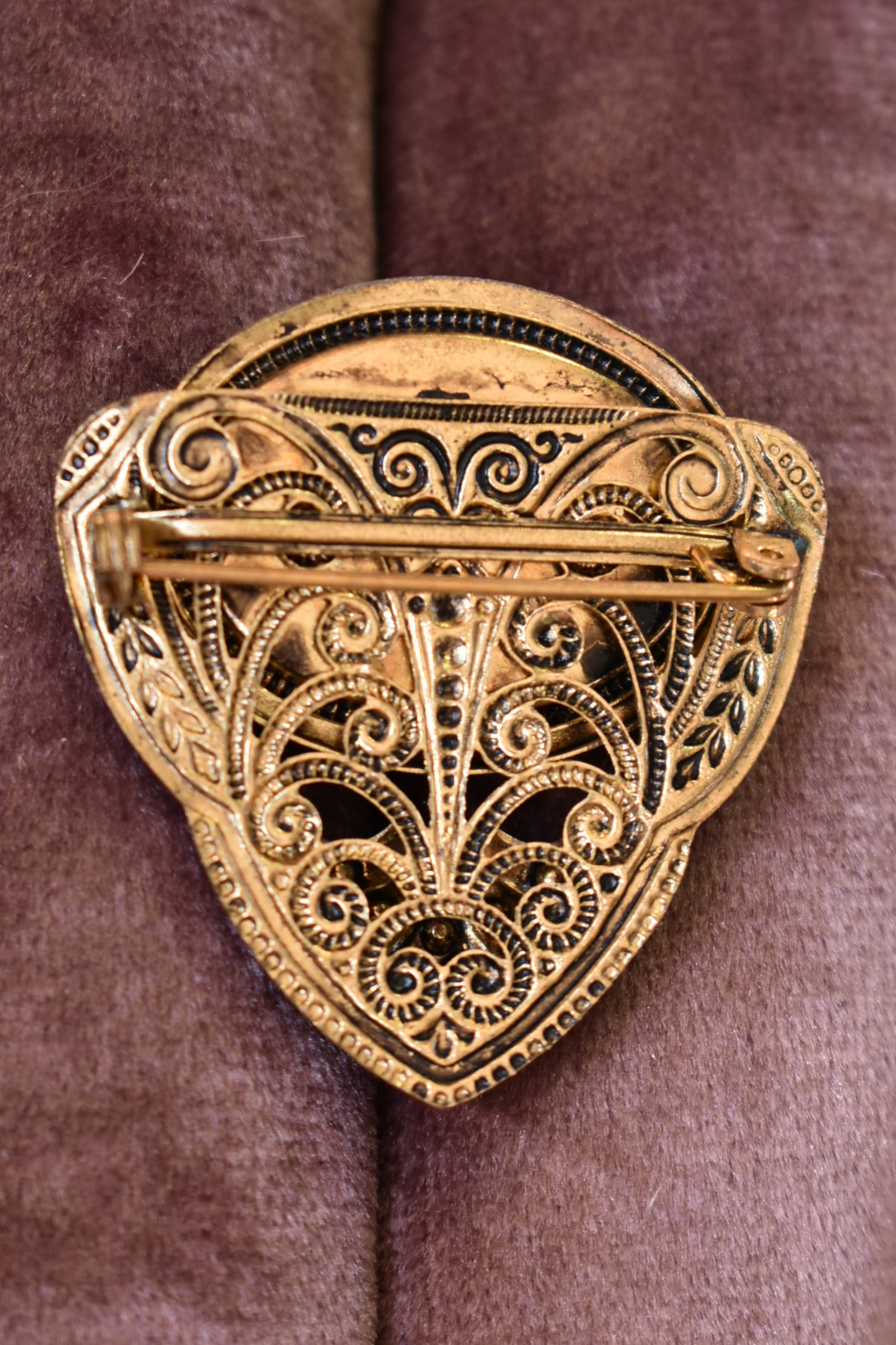 Vintage broche