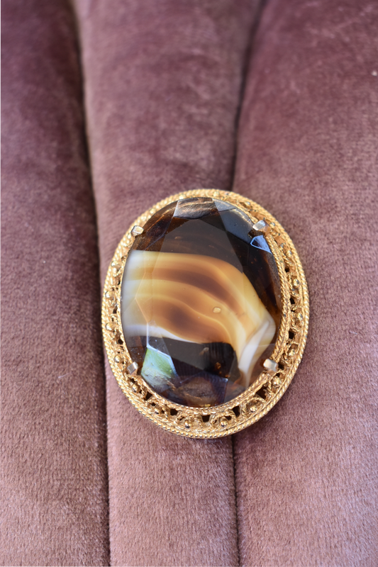 Vintage broche