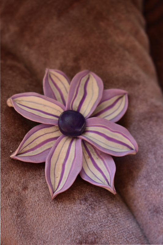 Vintage broche bloem